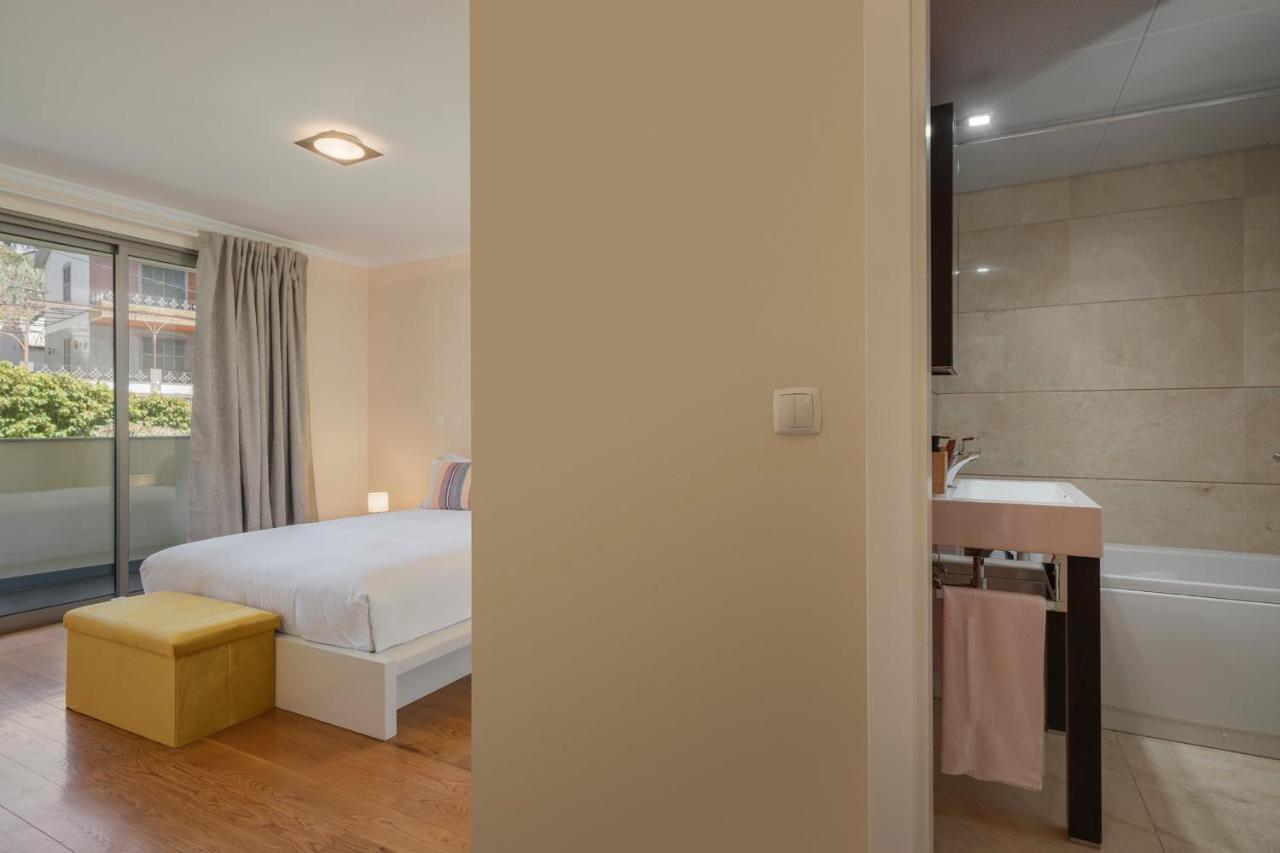 Apartment Calheta Victory View By An Island Calheta (Madeira)